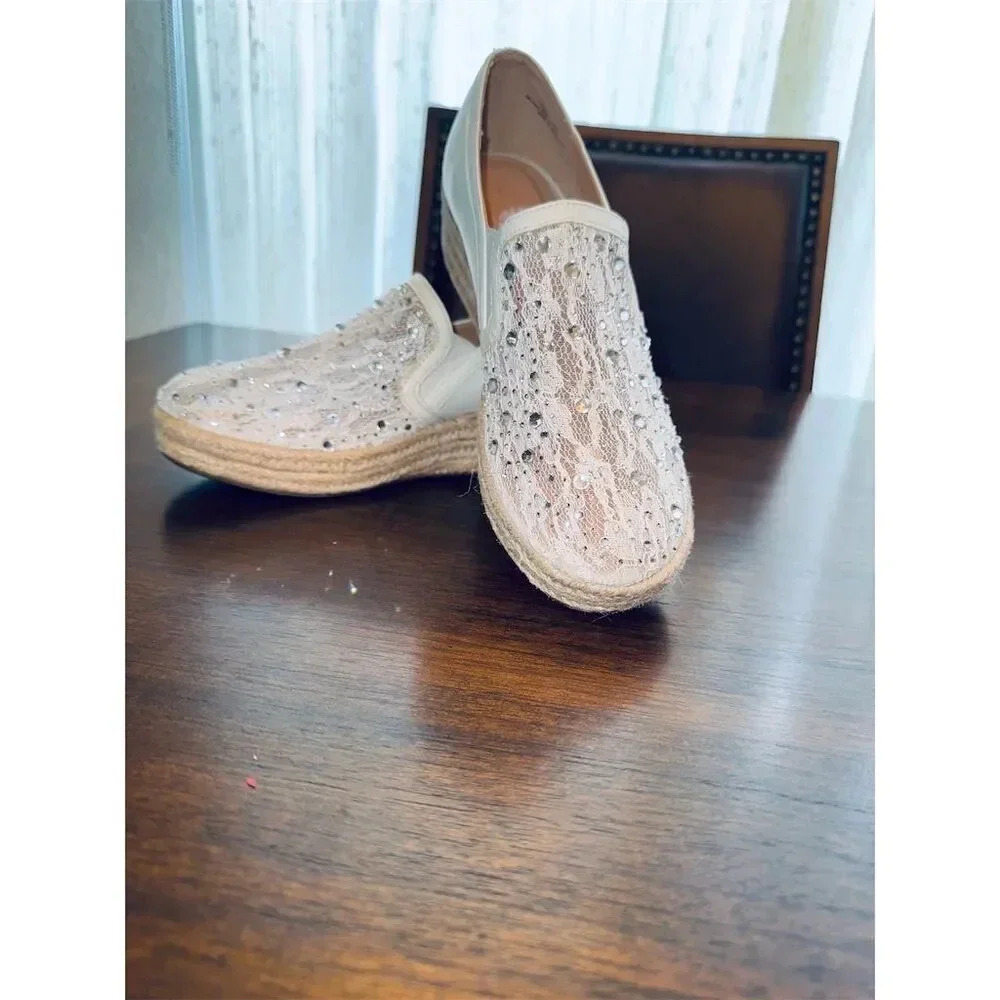 Elegant White Lace Women's Loafers